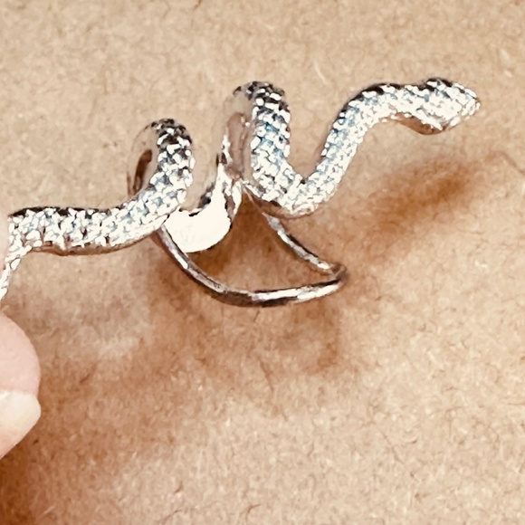 Silver Tone Snake Ear Cuff Snake is Textured & Looks to be Crawling up Ear - Picture 7 of 10